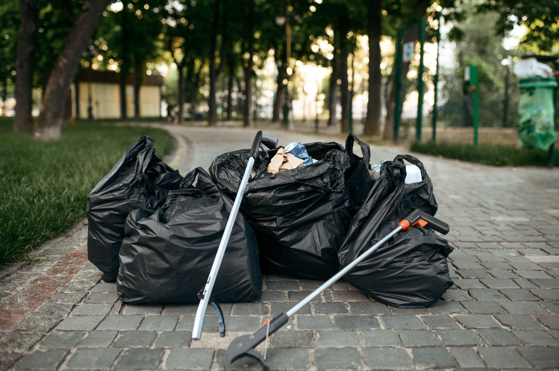 Litter Picking and Debris Removal by LHM Maintenance Kent